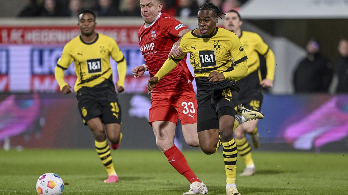 Borussia clearance dortmund fc